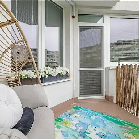 Central, Sunny And Spacious Апартаменти Братислава