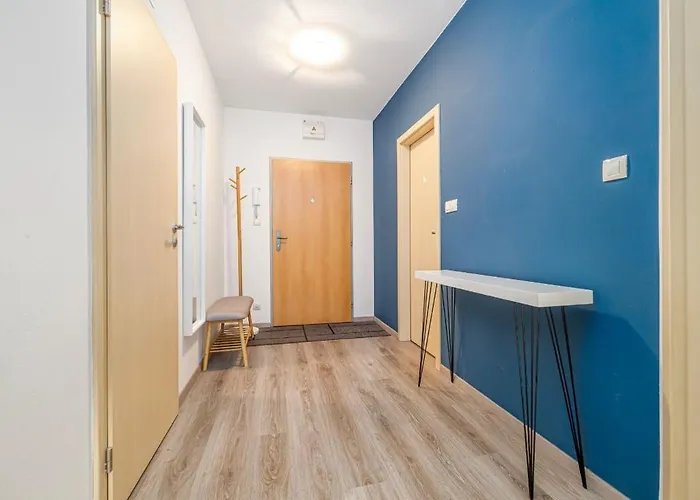 Central, Sunny And Spacious