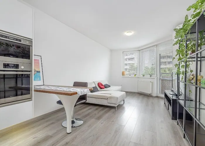 Central, Sunny And Spacious