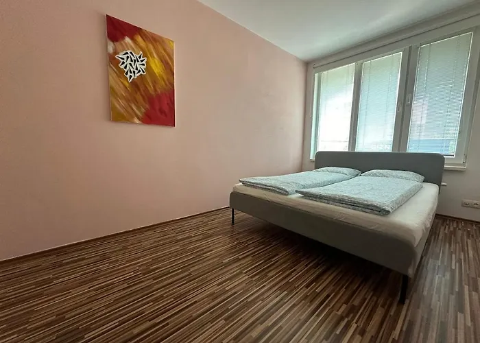 Central, Sunny And Spacious * Bratislava