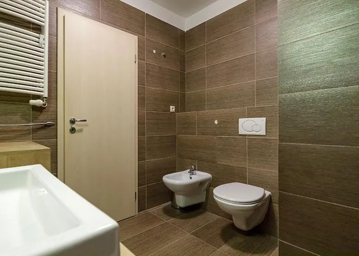 Central, Sunny And Spacious